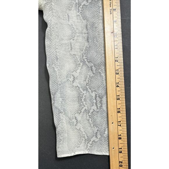 Aritzia Babaton Gray & Cream 100% Silk Surplice Peplum Sheer Blouse Women Small - Picture 7 of 9